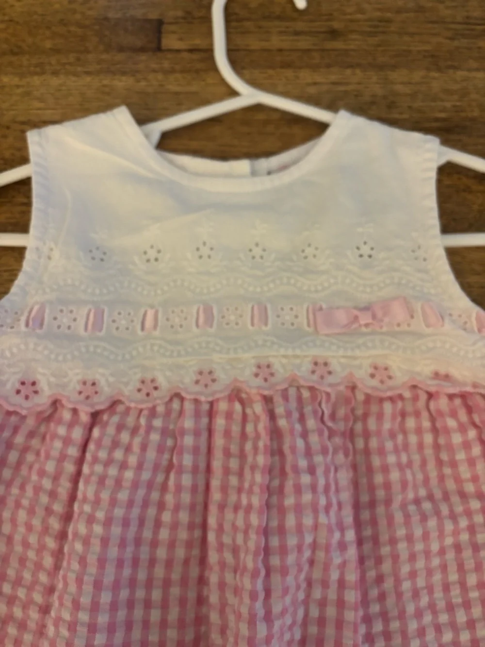 OshKosh Pink Gingham Dress & Youngland White Floral Embroidered Dress 18 & 24 M